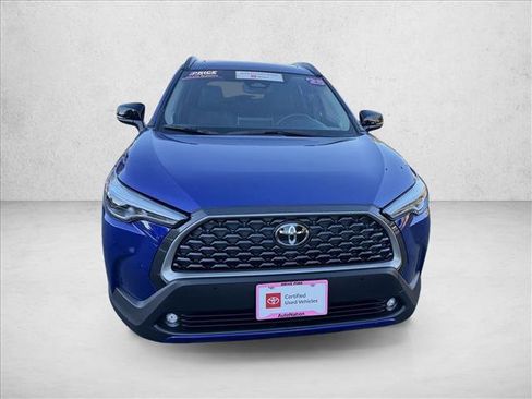 Certified 2025 Toyota Corolla Cross XLE image 2