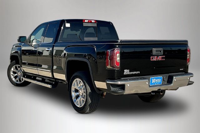 Used 2017 GMC Sierra 1500 SLT w/ SLT Premium Package AWD/4WD image 4