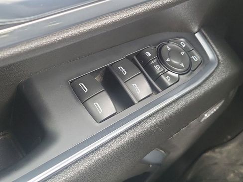 Used 2024 Chevrolet Silverado 2500 LTZ w/ LTZ Convenience Package image 29