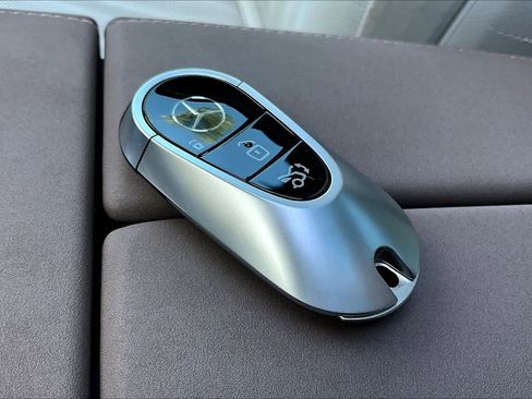 Used 2023 Mercedes-Benz EQS 450+ 4MATIC SUV image 14