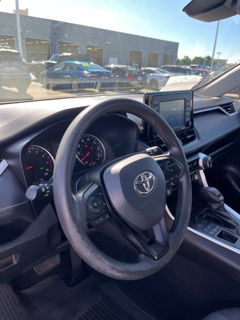 Used 2021 Toyota RAV4 XLE AWD/4WD image 16