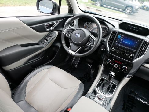 Used 2023 Subaru Forester Limited AWD/4WD image 9