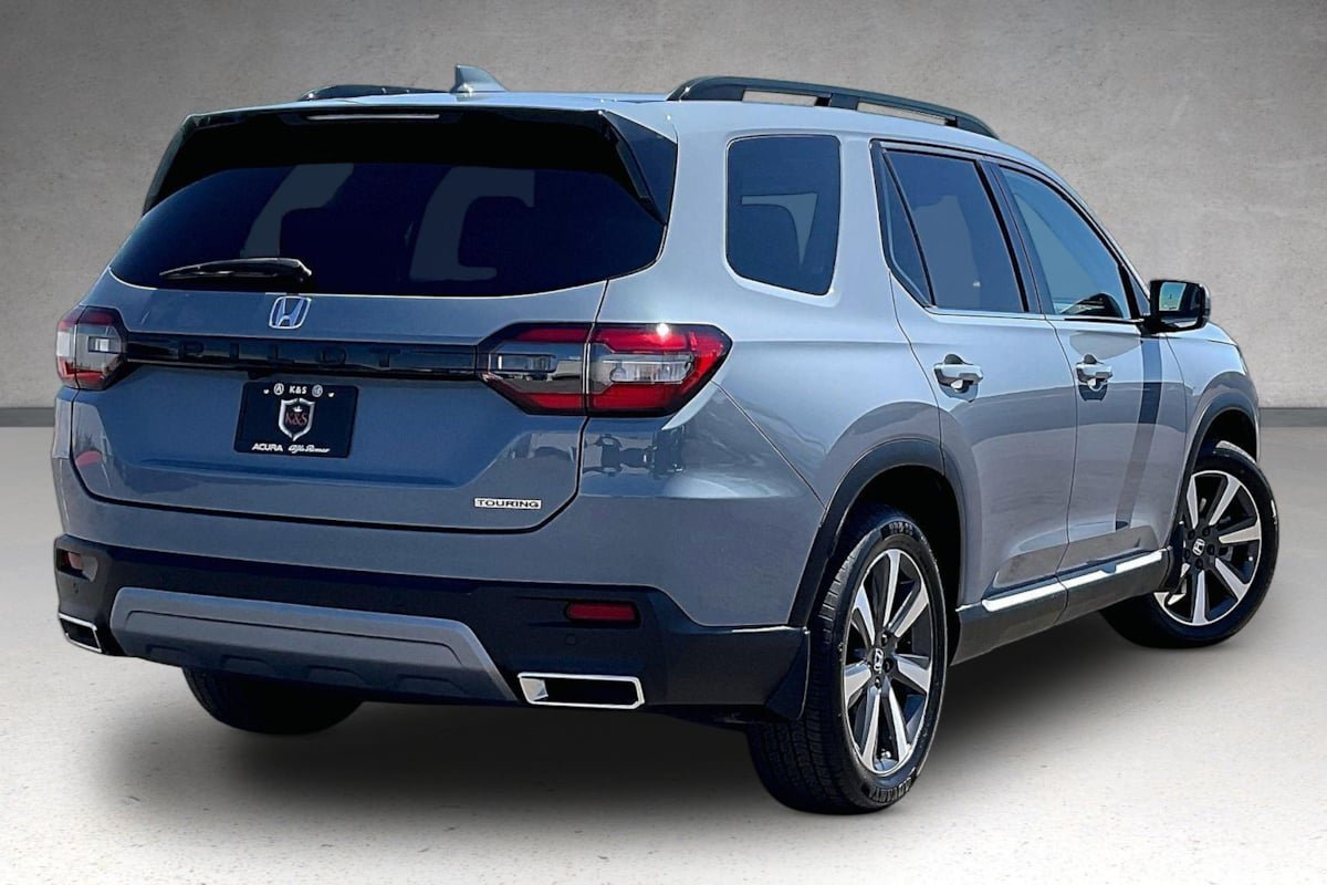 Used 2023 Honda Pilot Touring image 36