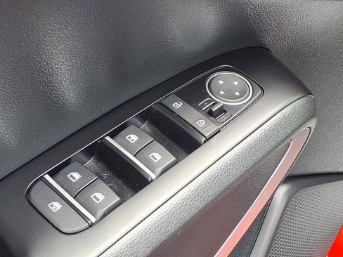 Used 2023 Kia Soul LX image 5