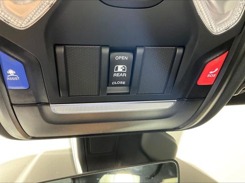 Used 2025 RAM 1500 Big Horn AWD/4WD image 38