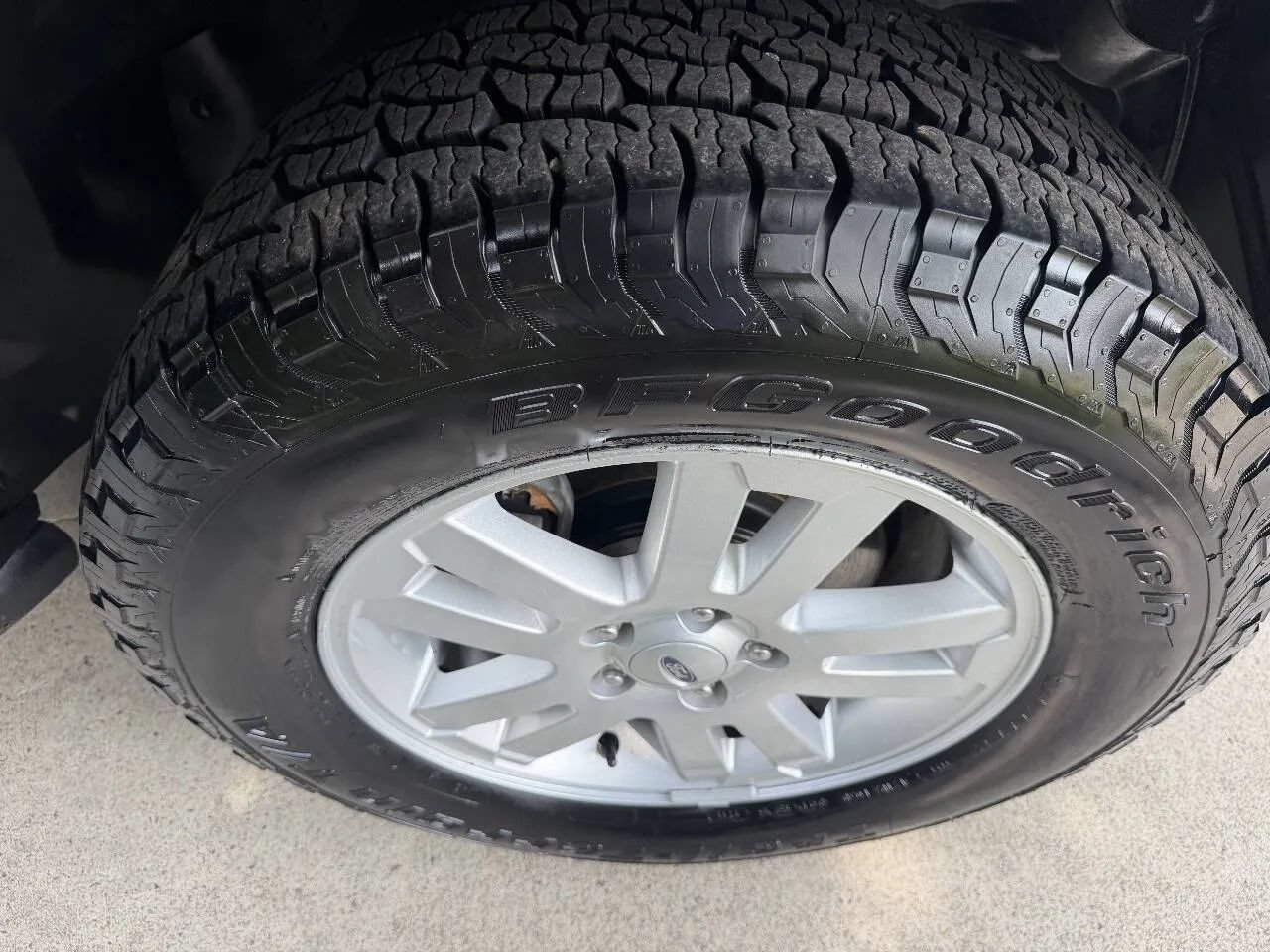 Used 2009 Ford Explorer Sport Trac XLT AWD/4WD image 44