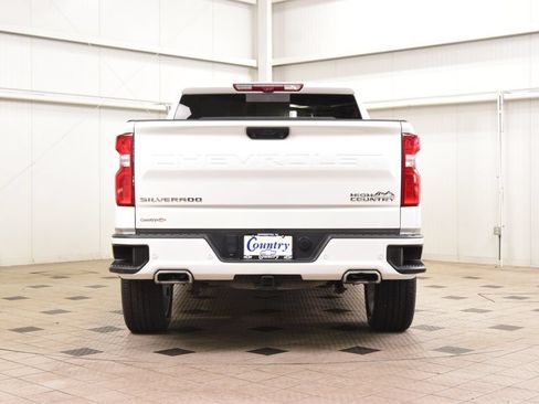Used 2024 Chevrolet Silverado 1500 High Country w/ High Country Premium Package AWD/4WD image 7