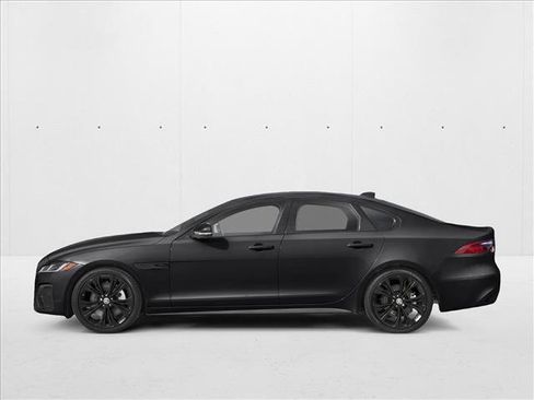 New 2024 Jaguar XF R-Dynamic SE AWD/4WD image 3