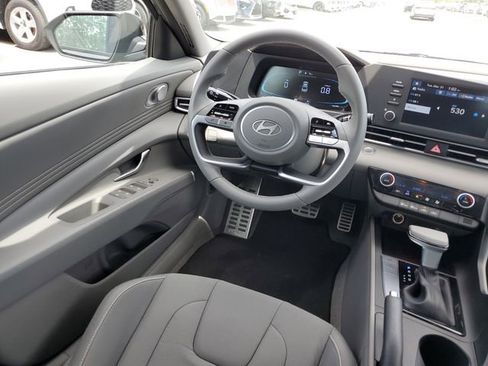 Used 2026 Hyundai Elantra Sport image 8