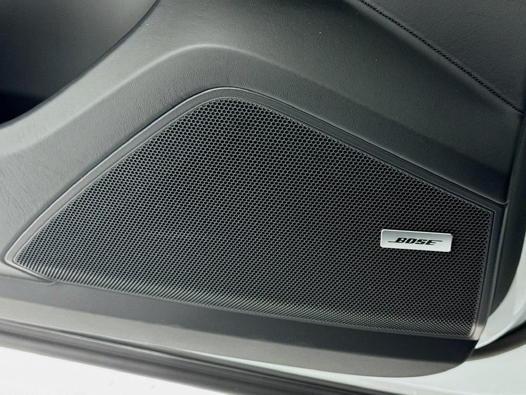 Certified 2025 Porsche Cayenne E-Hybrid AWD/4WD image 12