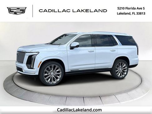 New 2026 Cadillac Escalade Luxury image 1