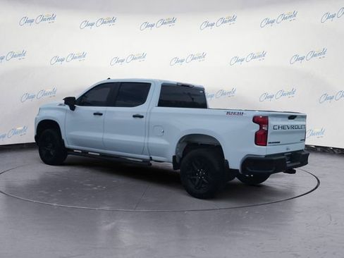 Used 2022 Chevrolet Silverado 1500 Custom Trail Boss w/ LPO, Dark Essentials Package image 3