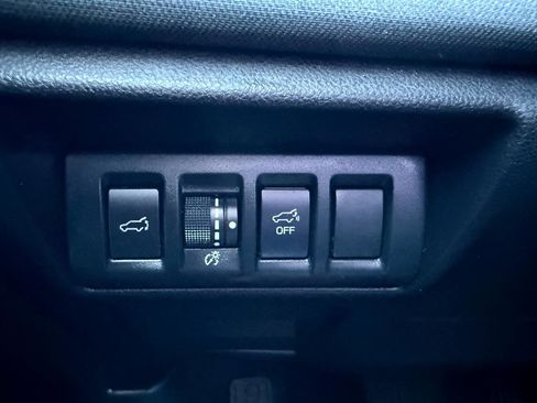 Used 2022 Subaru Outback Premium image 26