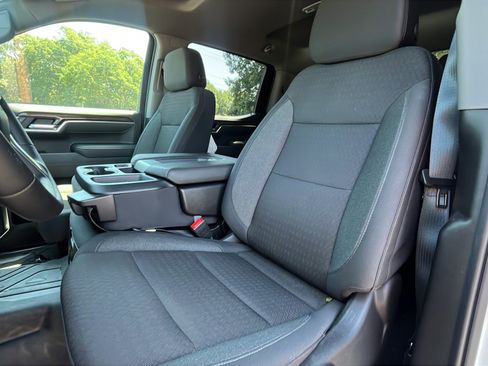 Used 2026 Chevrolet Silverado 1500 LT AWD/4WD image 18