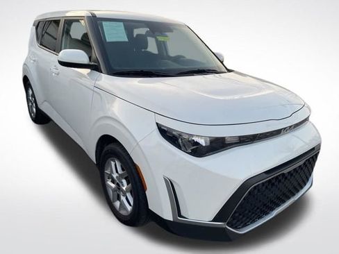 Used 2023 Kia Soul S image 10
