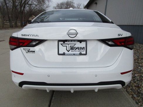 Used 2024 Nissan Sentra SV image 6