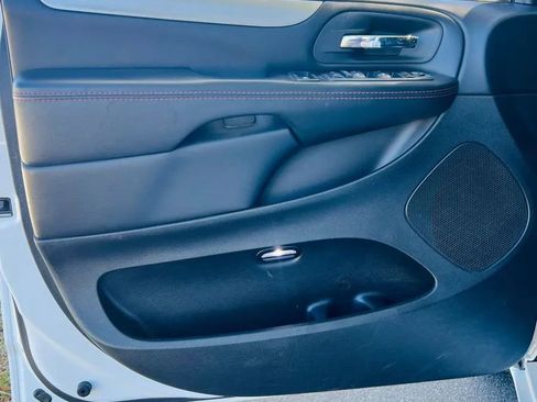 Used 2019 Dodge Grand Caravan GT FWD image 19