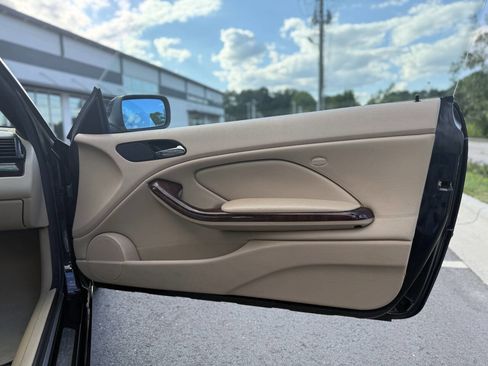 Used 2005 BMW 325Ci Convertible image 21