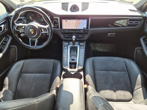 Used 2020 Porsche Macan image 10