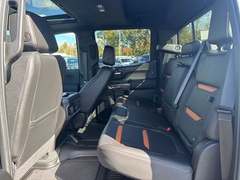 Used 2021 GMC Sierra 1500 AT4 w/ AT4 Value Package image 13
