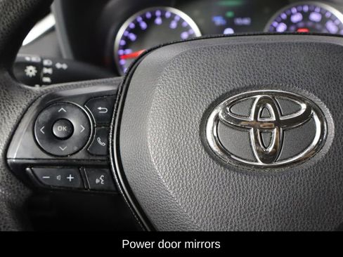 Used 2019 Toyota RAV4 LE FWD image 8