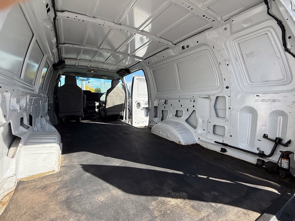 Used 2014 Ford E-350 and Econoline 350 Extended Super Duty RWD image 35