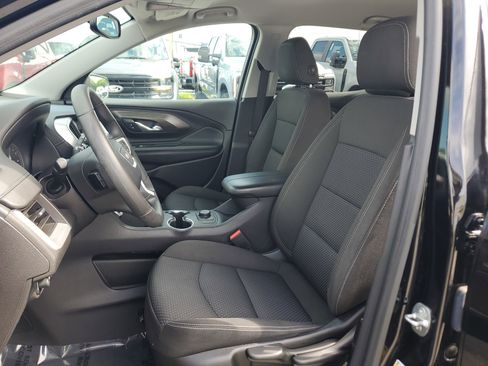 Used 2024 GMC Terrain SLE FWD image 10