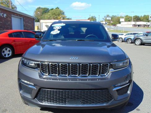 Used 2024 Jeep Grand Cherokee Limited 4xe image 2