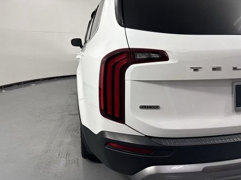 Used 2021 Kia Telluride EX w/ EX Premium Package AWD/4WD image 32