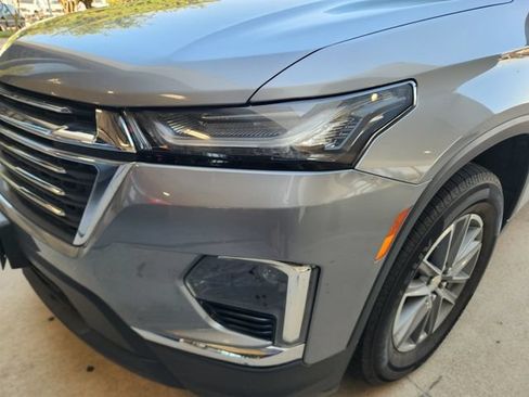 Used 2023 Chevrolet Traverse LT FWD image 7
