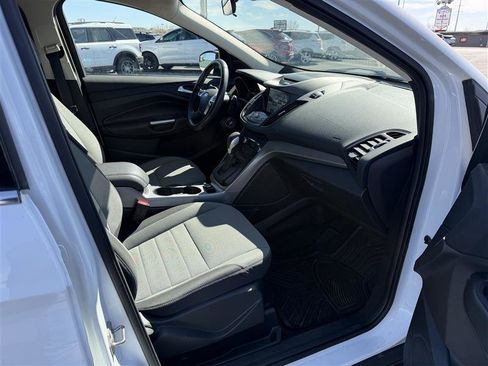 Used 2016 Ford Escape SE w/ Equipment Group 201A AWD/4WD image 7
