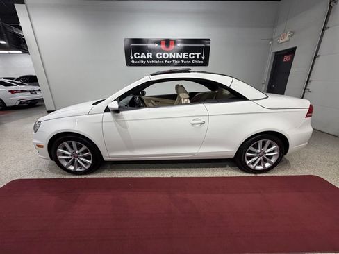 Used 2013 Volkswagen Eos Komfort FWD image 62