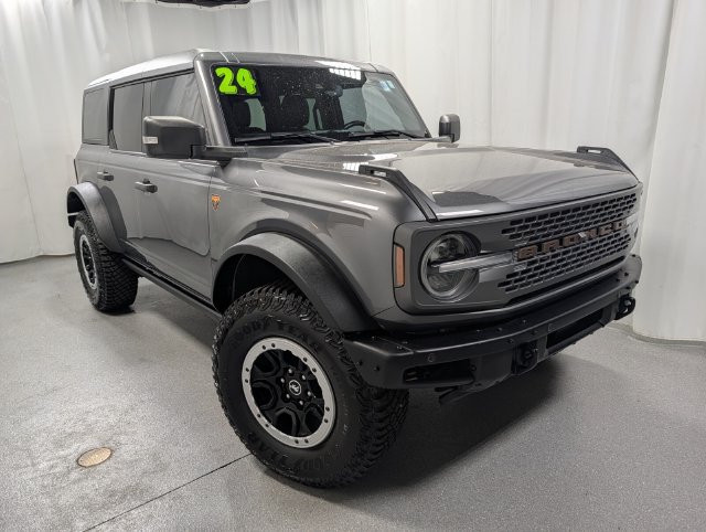 Used 2024 Ford Bronco Badlands AWD/4WD image 2
