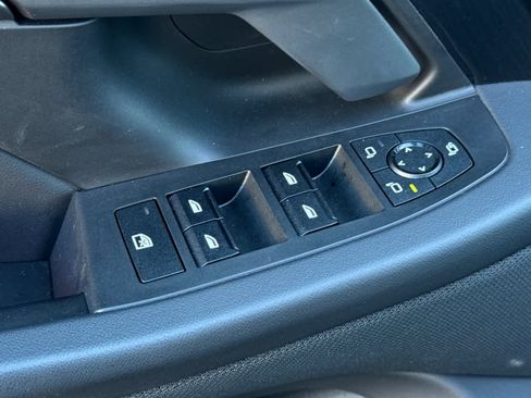 Used 2025 BMW 530i w/ M Sport Package image 13