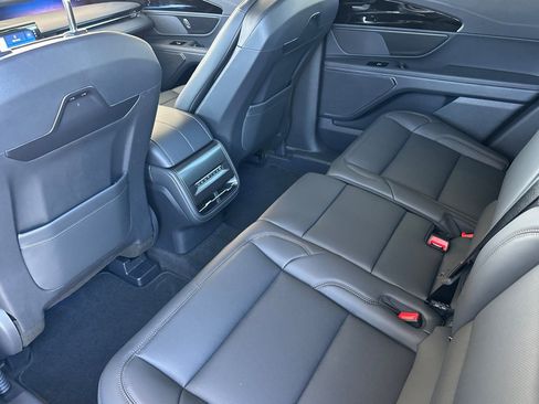 New 2026 Lincoln Nautilus Premier image 11