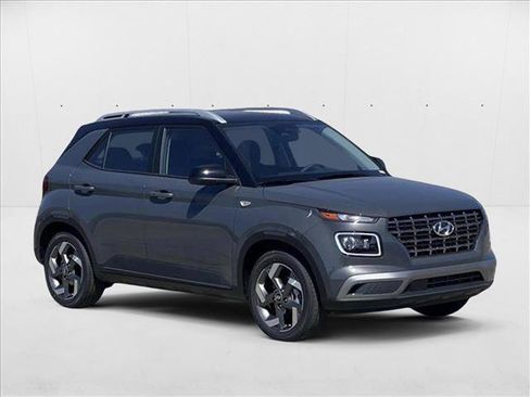 New 2025 Hyundai Venue Limited image 6