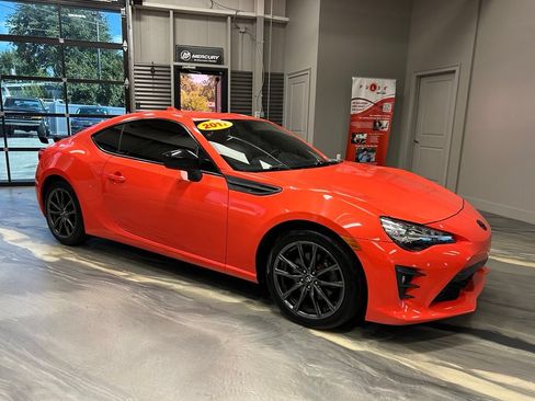 Used 2017 Toyota 86 860 Special Edition RWD image 26