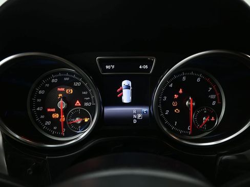 Used 2019 Mercedes-Benz GLE 400 4MATIC image 13