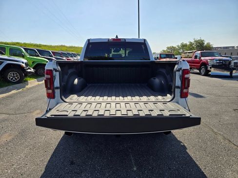 Used 2023 RAM 1500 Laramie AWD/4WD image 32