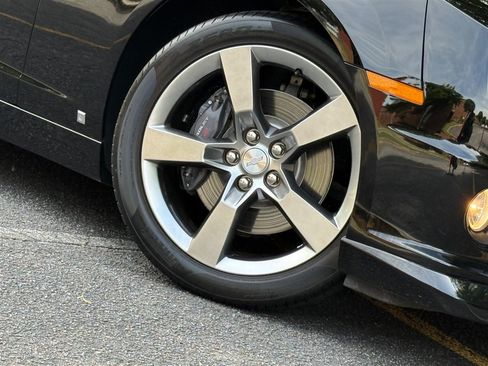 Used 2010 Chevrolet Camaro SS RWD image 30