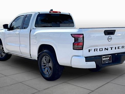 Certified 2025 Nissan Frontier SV RWD image 19