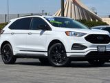 Certified 2022 Ford Edge SE w/ Black Appearance Package image 2