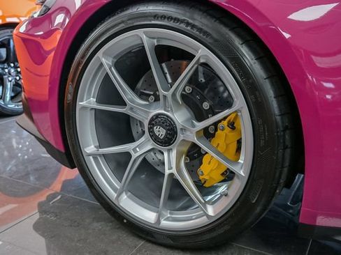 Used 2022 Porsche 911 GT3 RWD image 18