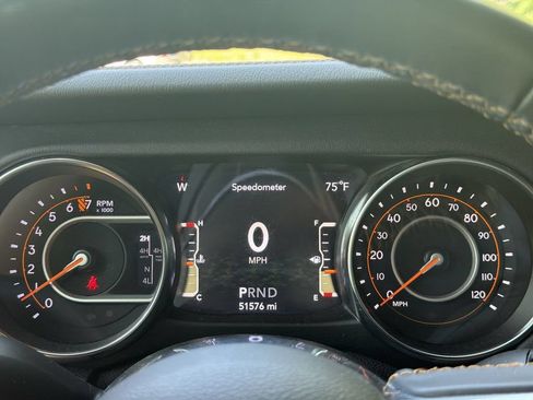 Used 2021 Jeep Wrangler Unlimited Sahara AWD/4WD image 12