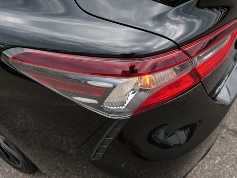 Used 2023 Toyota Camry SE w/ Audio Upgrade Package FWD image 17