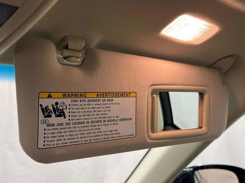 Used 2017 Lexus ES 350 w/ Navigation System Package image 30