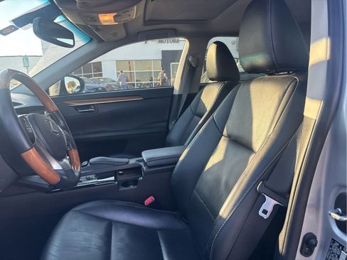 Used 2014 Lexus ES 300h image 5