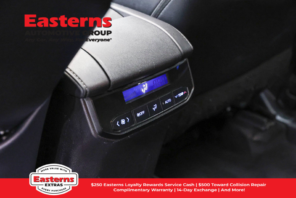 Used 2021 Toyota Highlander Limited AWD/4WD image 26