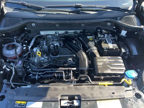 Used 2023 Volkswagen Taos SE image 12