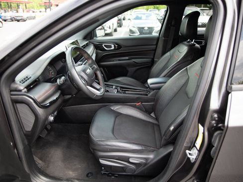 Used 2023 Jeep Compass Trailhawk AWD/4WD image 20